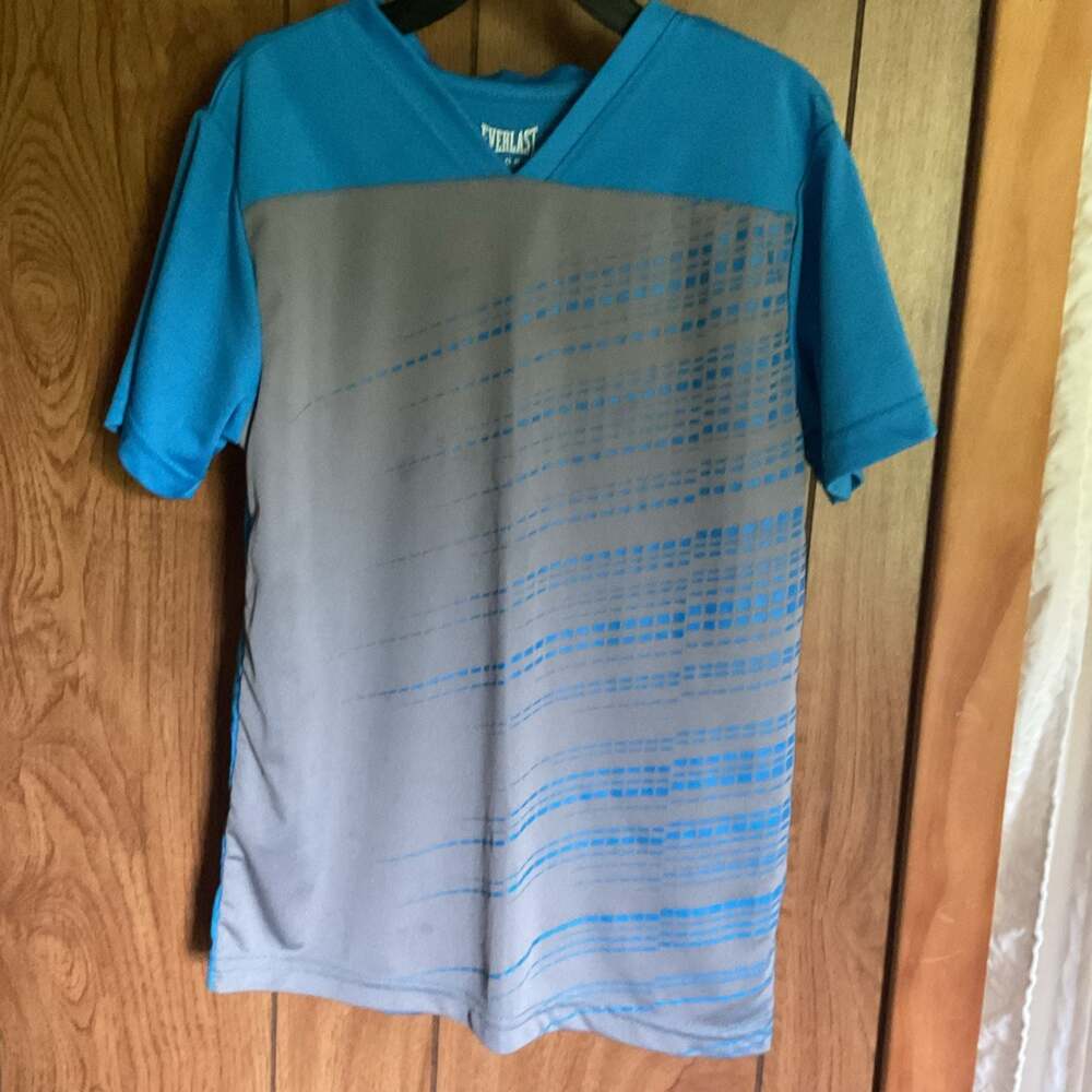 Everlast Sport Men's Crew Neck T-Shirt - Blue and Gray with Geometric Pattern -